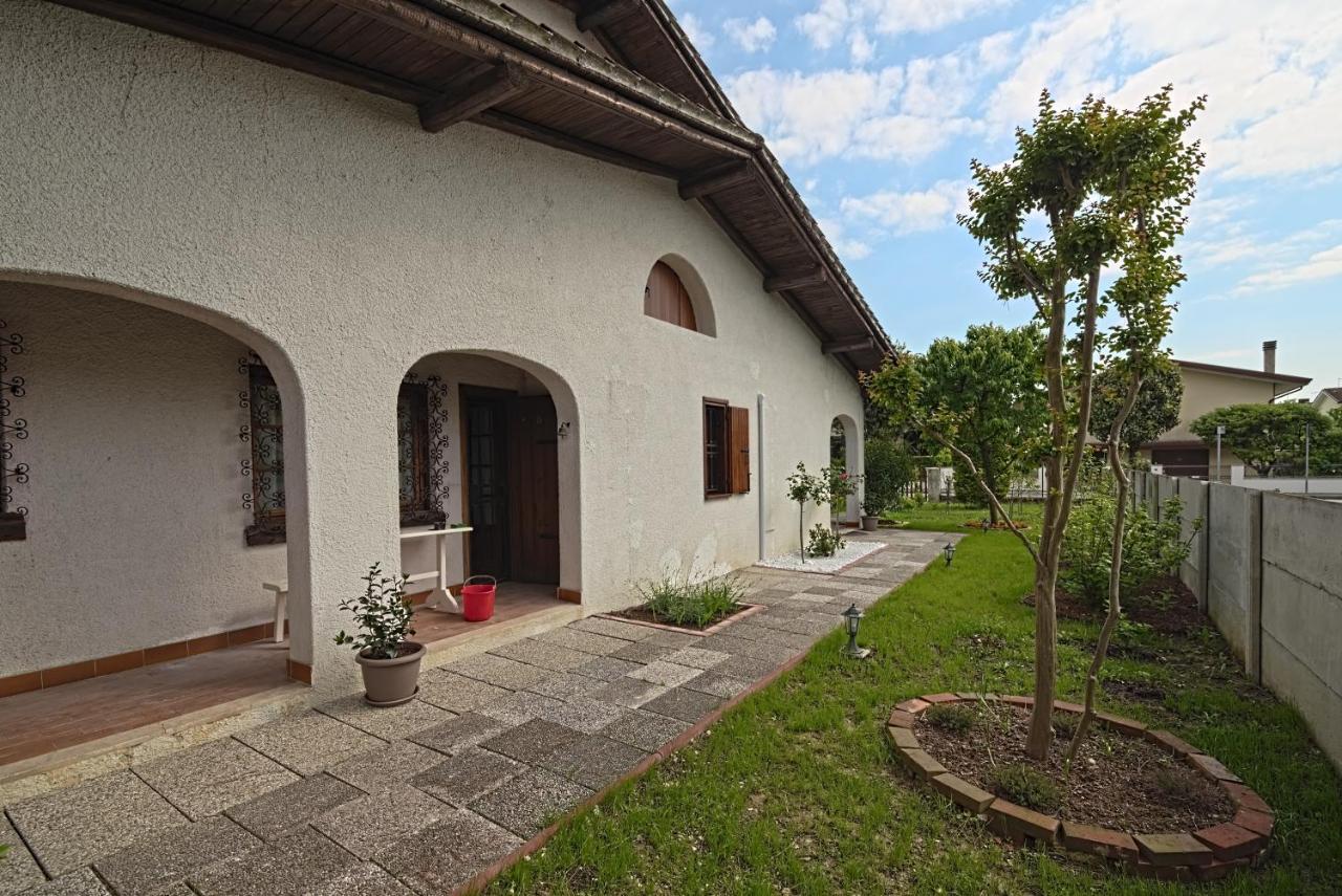 Вілла Vecchia Favola House Куарто-д'Альтіно Екстер'єр фото